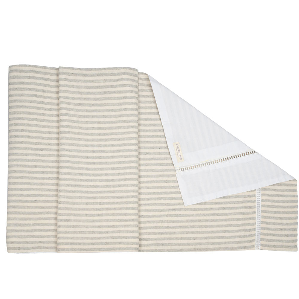 Niki Table Runner